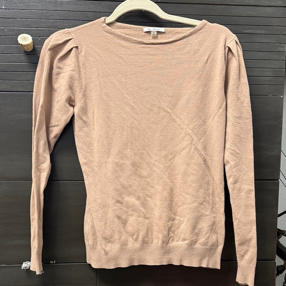 Chic Women's Pink Crew Neck Sweater